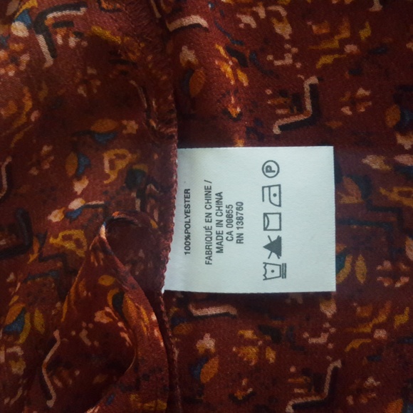 Reitmans Layered Sleeveless Blouse, V-Neck, Size Medium - Picture 9 of 12